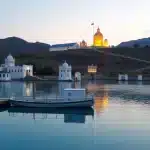पीलीभीत में फॉर्च्यूनर और टैंपो की टक्कर से 5 की मौत