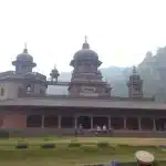 एल्विश यादव के घर फायरिंग मामले में आरोपी गिरफ्तार, बाइक मिली