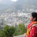 बहन के चाकू से भाई ने युवक की हत्या की, गहनों का वादा