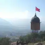 MP मुफ्त राशन के लिए शिक्षकों और व्यापारियों की गरीबी
